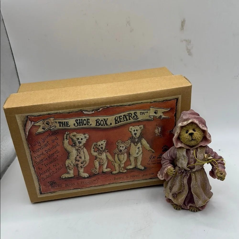 Vtg Shoe Box Bears Boyds Figurine Collectible Moveable Beary Godmother Decor